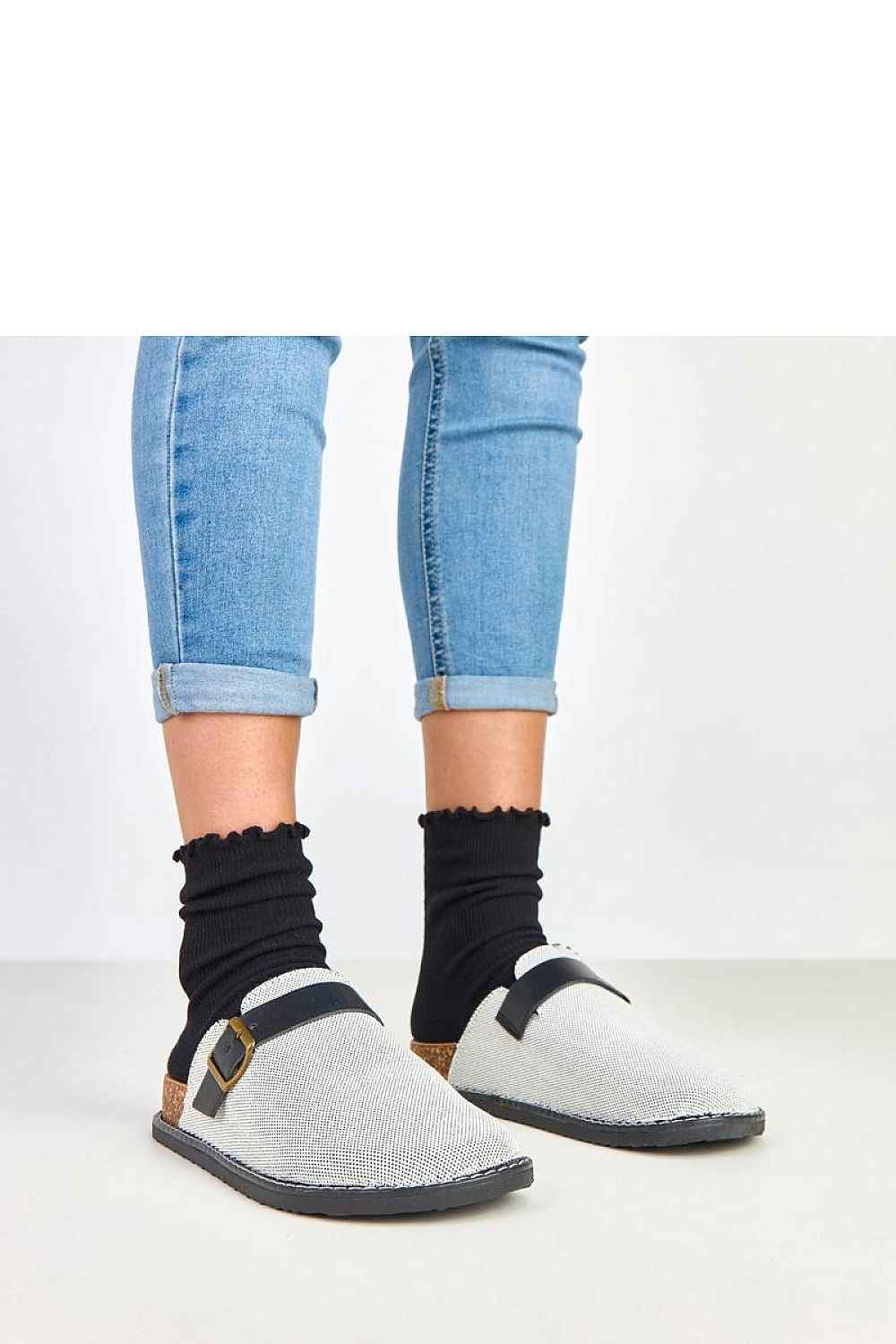 Slippers model 217917